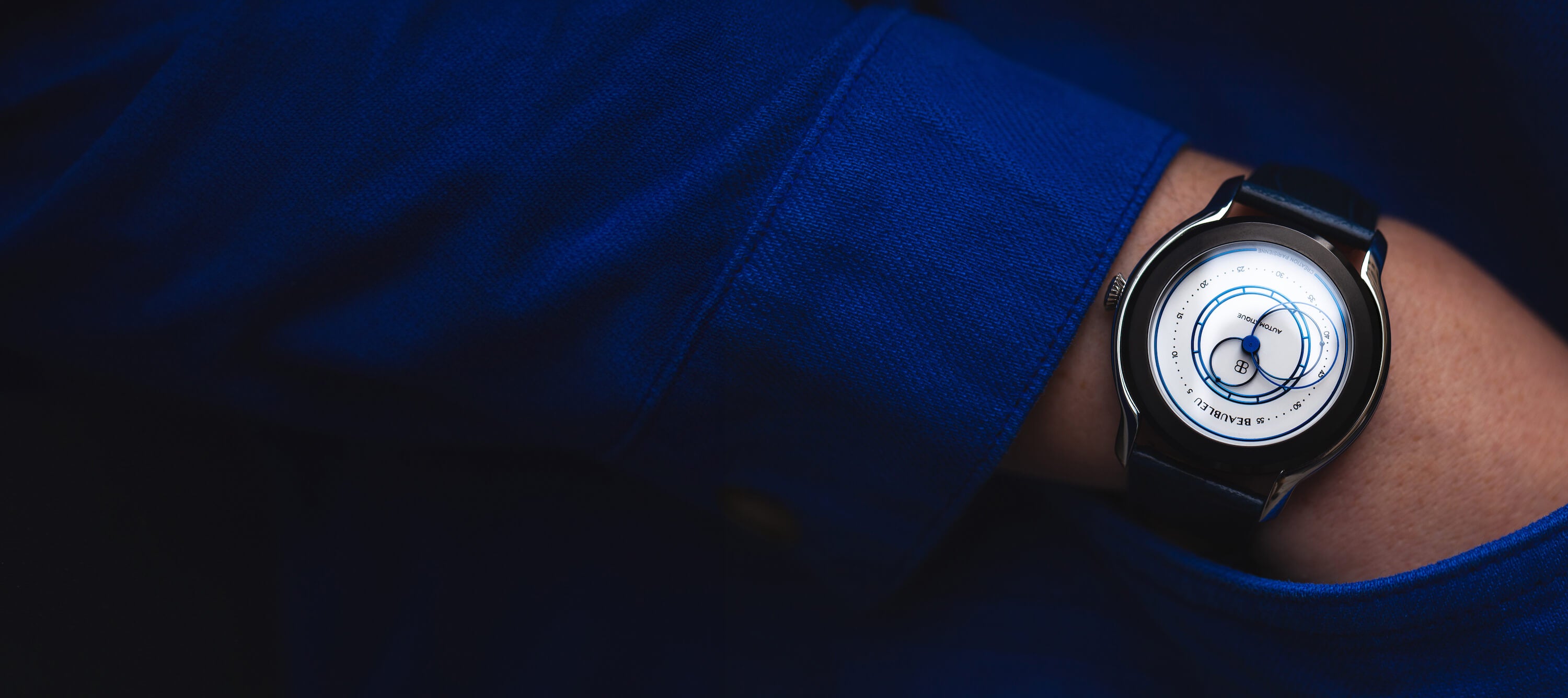 Montre Intrepide Blanc Albatre sur poignet